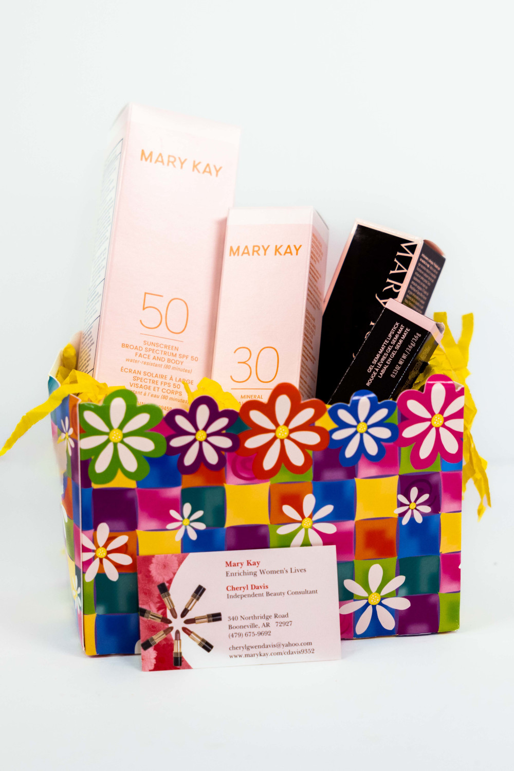 Lot 17 - Mary Kay Beauty Basket